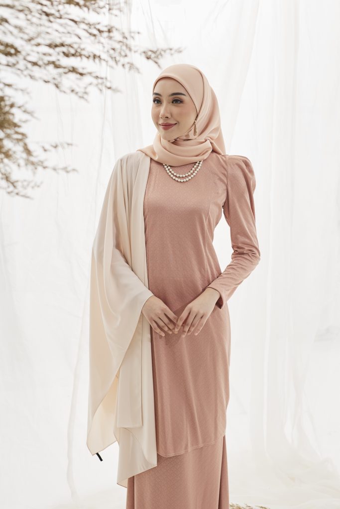 CATHERINE KURUNG PUFF