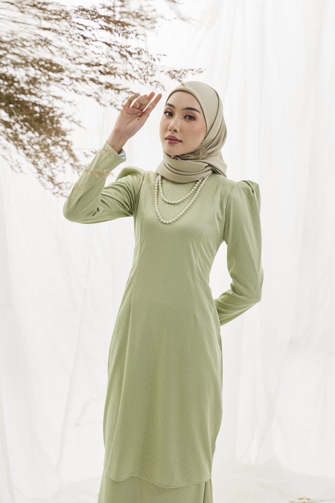 CATHERINE KURUNG PUFF