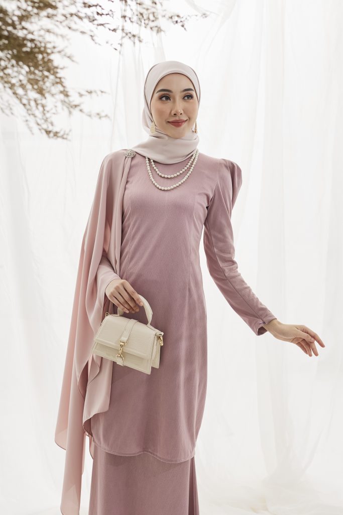 CATHERINE KURUNG PUFF