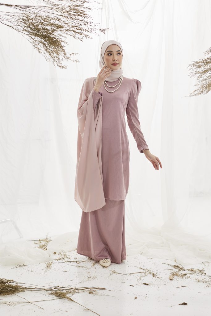 CATHERINE KURUNG PUFF