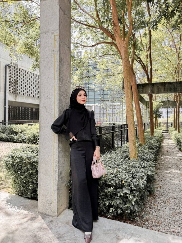 HEAXABELL- NARI SUIT