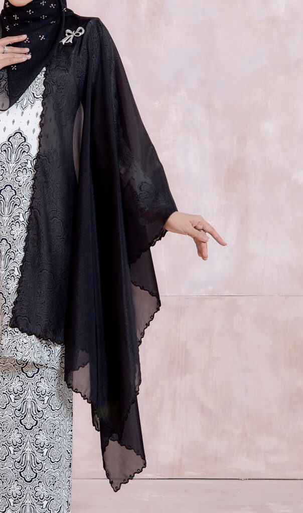 HEAXABELL – SELENDANG SULAM AND SHIMMER