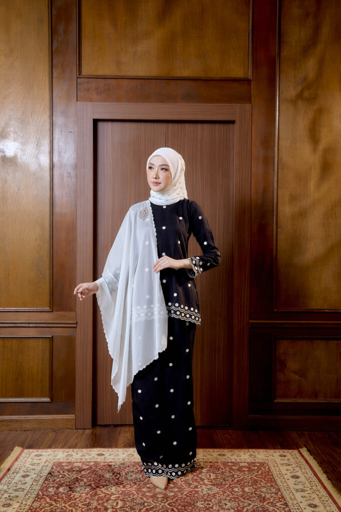 HEAXABELL – WHIMSICAL MINI KURUNG