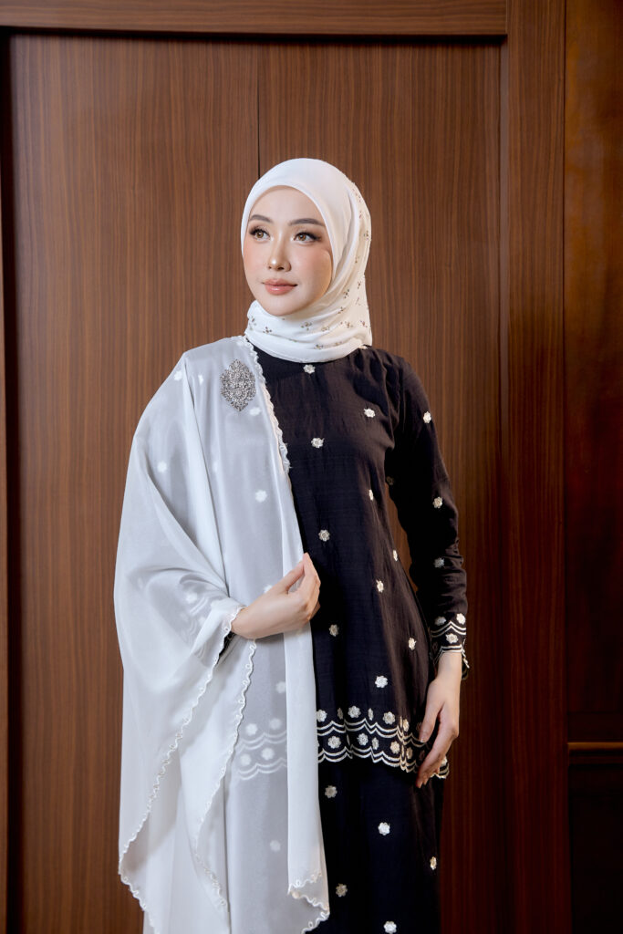 HEAXABELL – WHIMSICAL MINI KURUNG