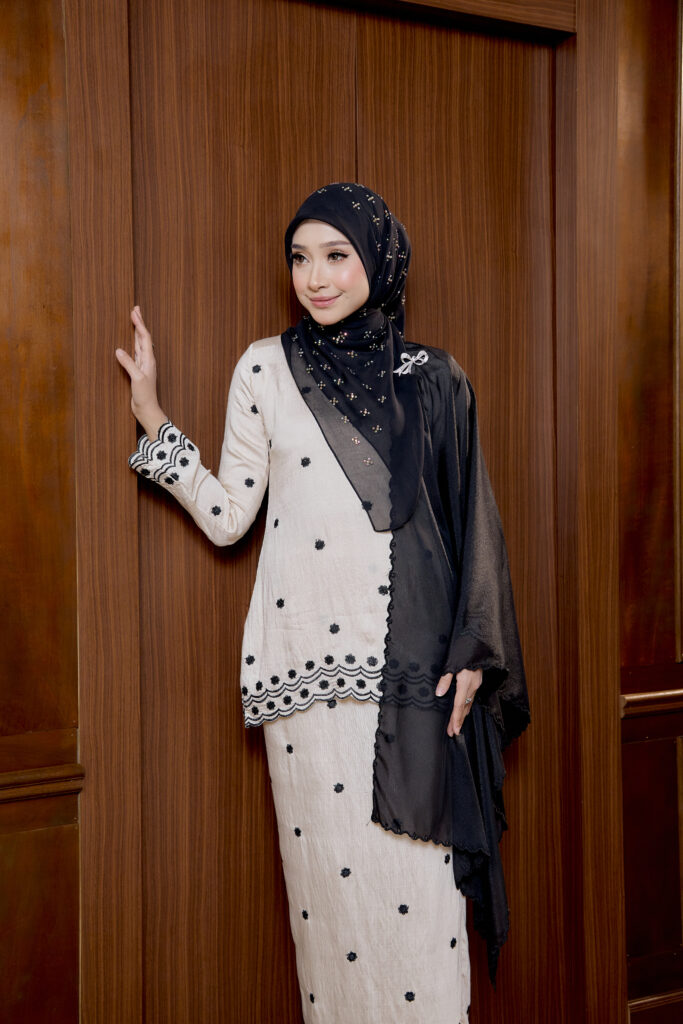 HEAXABELL – WHIMSICAL MINI KURUNG