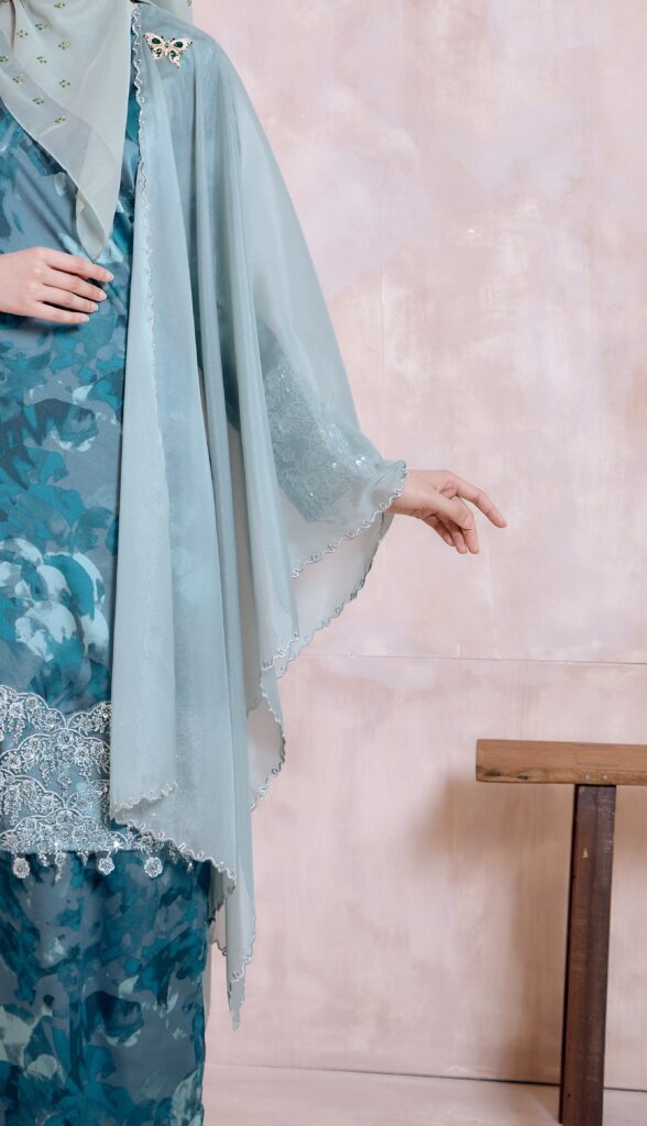 HEAXABELL – SELENDANG SULAM AND SHIMMER