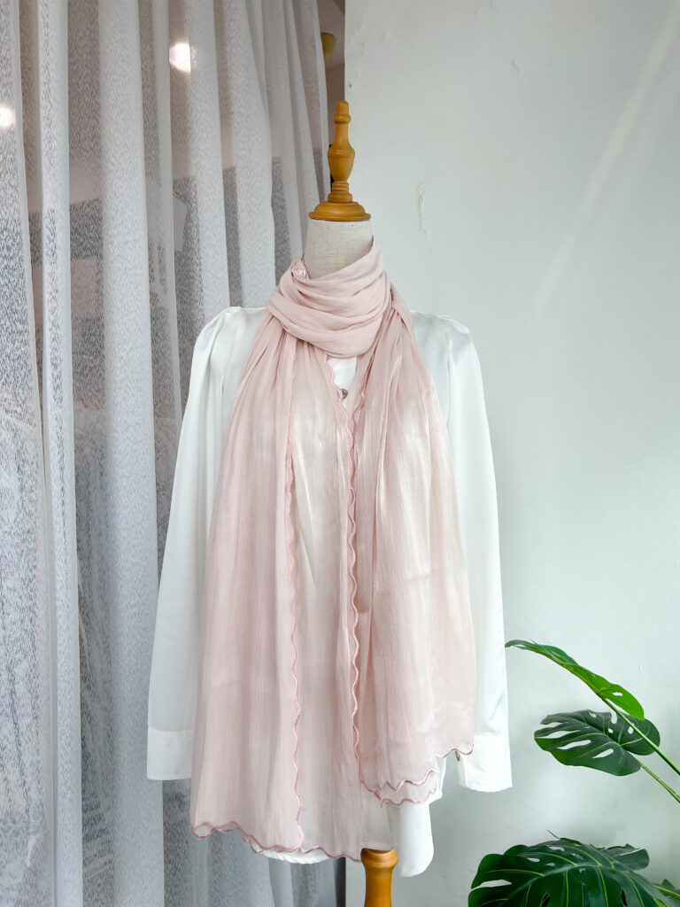 HEAXABELL – SELENDANG SULAM AND SHIMMER