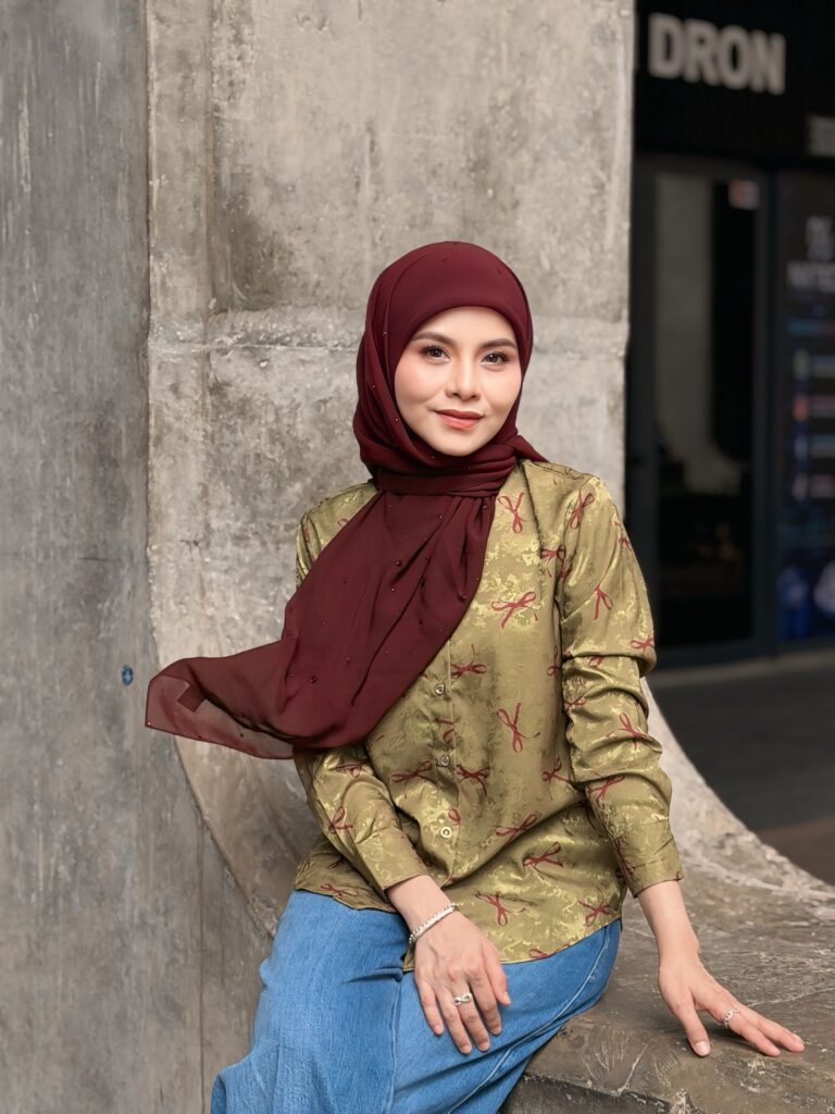 HEAXABELL – ( AS IS) ALVA 16.0 TOP ( RIBBON)