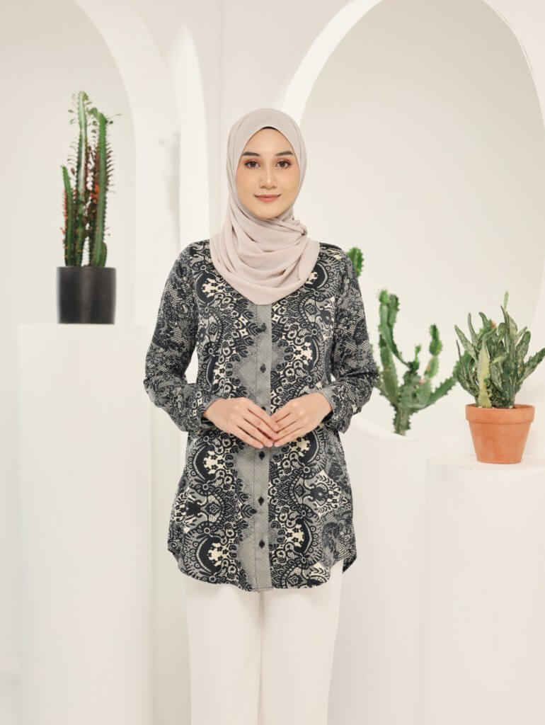 HAYZEL PRINTED TOP