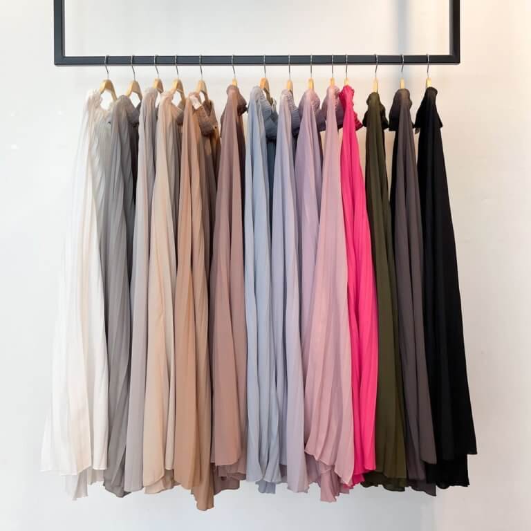 PLEATED SKIRT (NEW ARRIVAL)