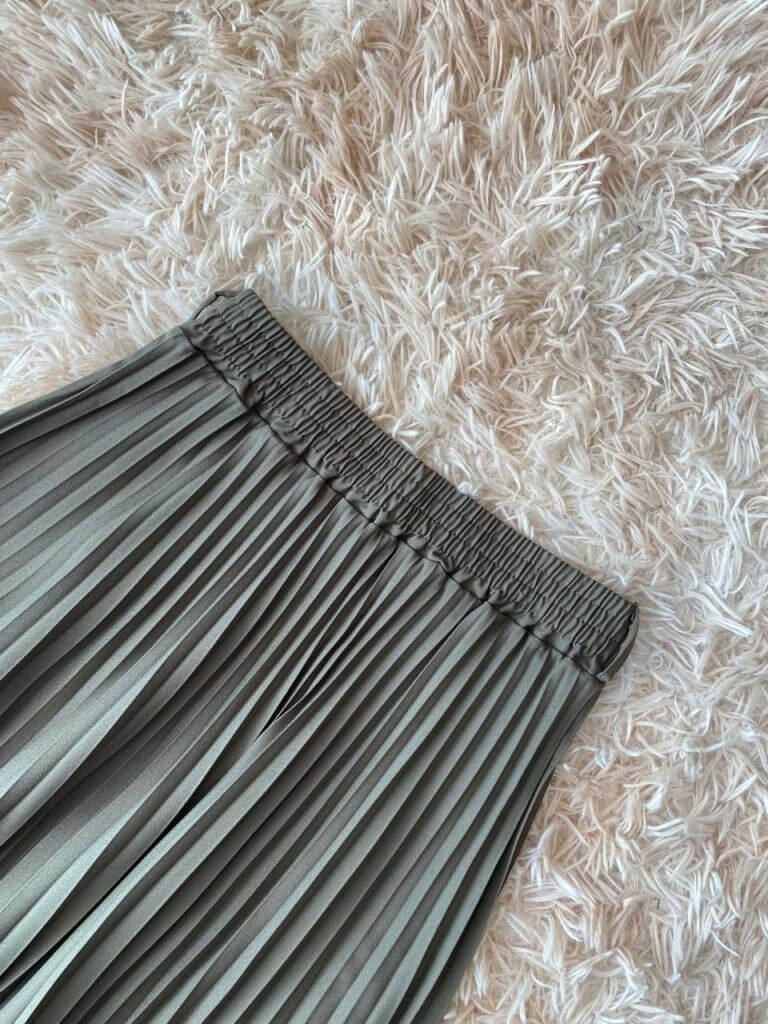 PLEATED SKIRT (NEW ARRIVAL)