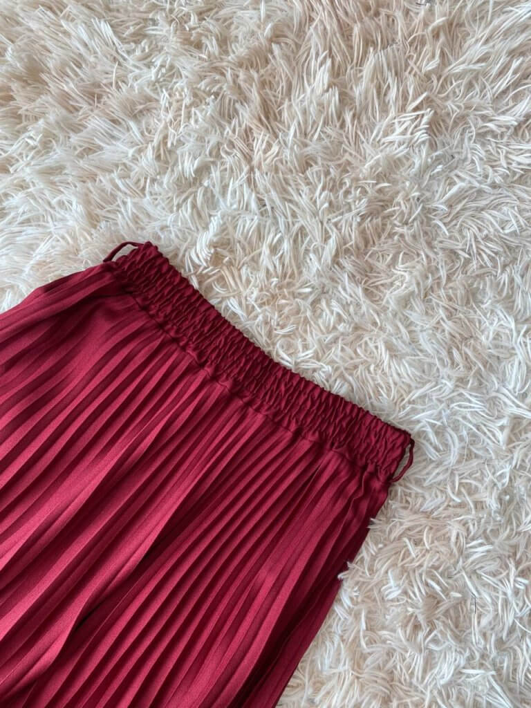 PLEATED SKIRT (NEW ARRIVAL)