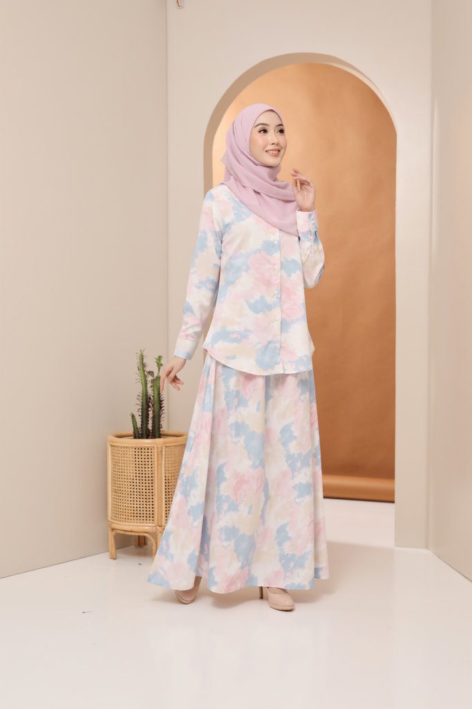 VIOLETA SUIT (NEW ARRIVAL)