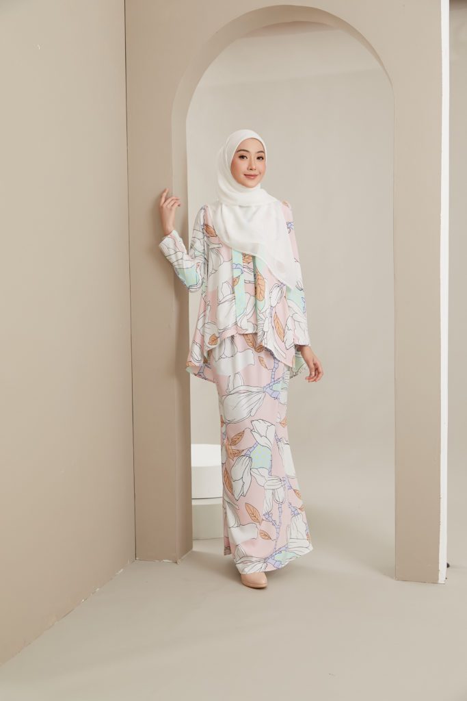 LEIA 2.0 KEBAYA PUFF