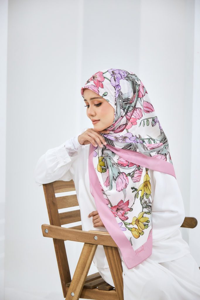 TE AMO COLLECTION (PRINTED SCARVES)