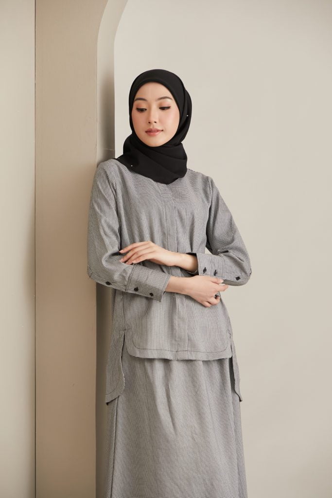 CHECKERED SET (NEW ARRIVAL)