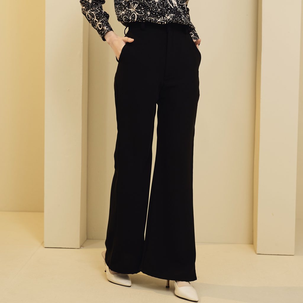 CLEARANCE – ALEXA HIGH-WAISTED PANTS