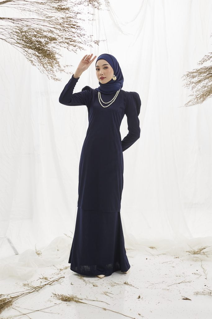 CLEARANCE – CATHERINE KURUNG PUFF