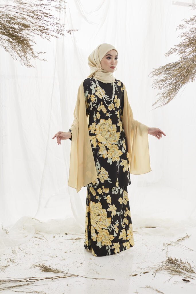 RAIA KURUNG KLASIK