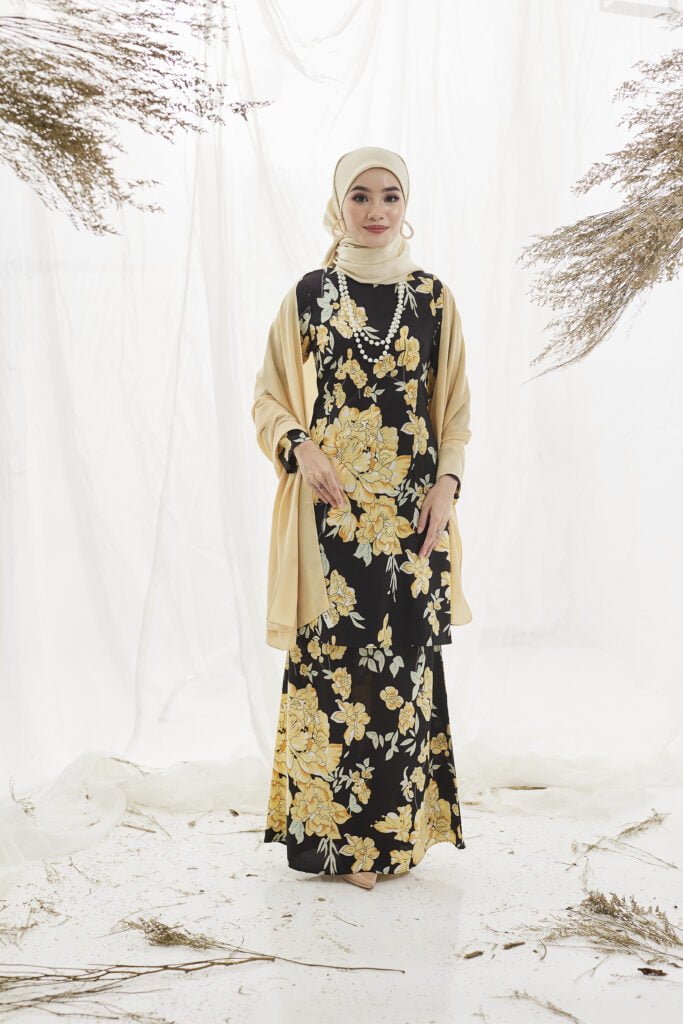RAIA KURUNG KLASIK