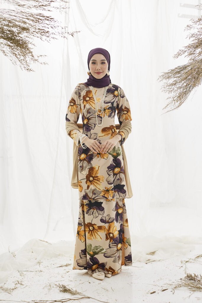 RAIA KURUNG KLASIK