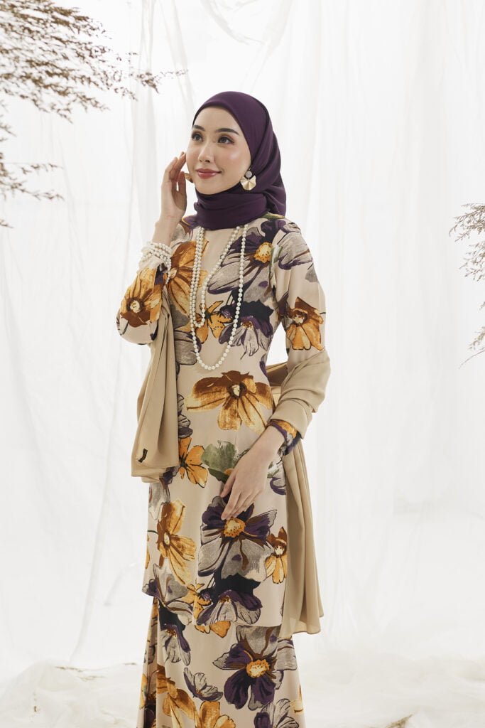 RAIA KURUNG KLASIK