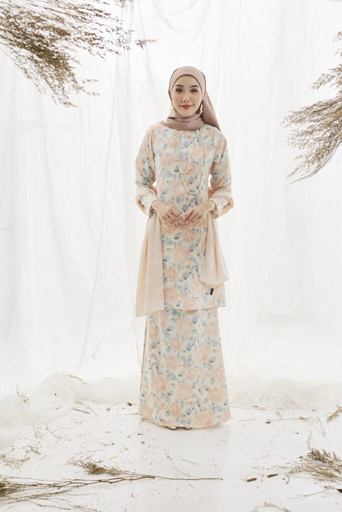 RAIA KURUNG KLASIK