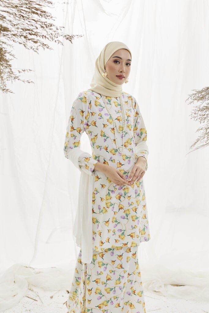 RAIA KURUNG KLASIK