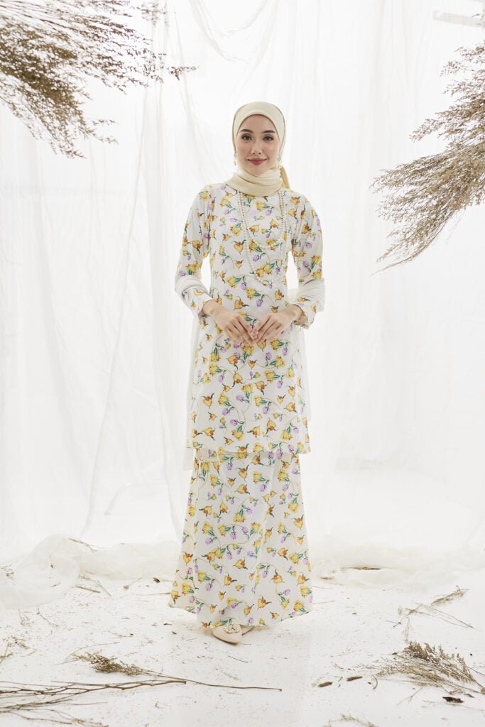 RAIA KURUNG KLASIK