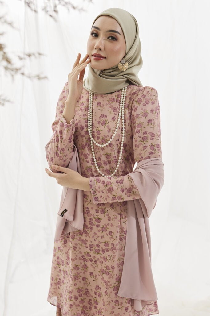 SALOMA KURUNG