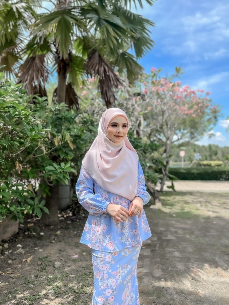 CLEARANCE – MARIA KURUNG