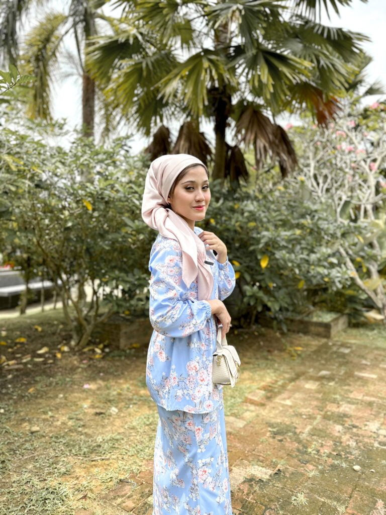 CLEARANCE – MARIA KURUNG