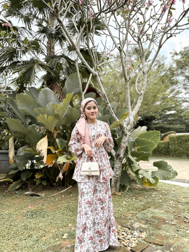 CLEARANCE – MARIA KURUNG