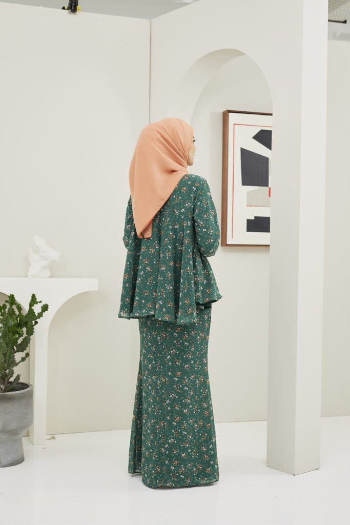 HEAXABELL – MOLLY DOLL KURUNG
