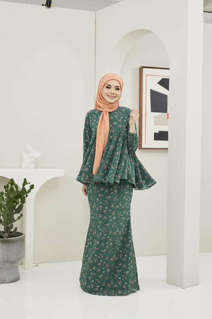 HEAXABELL – MOLLY DOLL KURUNG