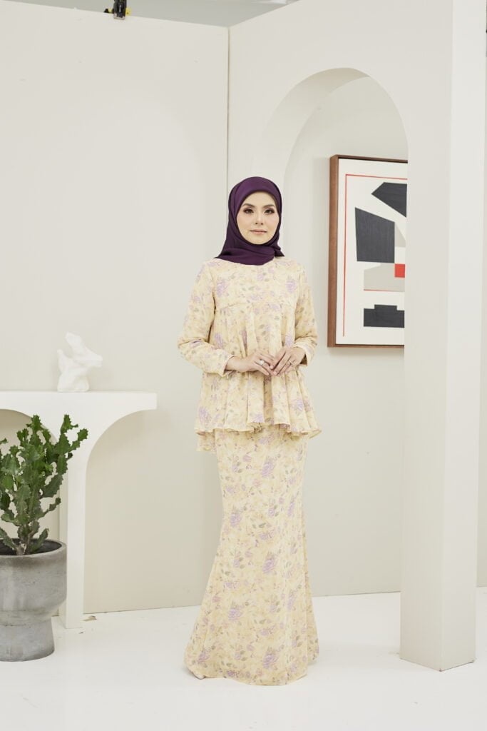 HEAXABELL – MOLLY DOLL KURUNG