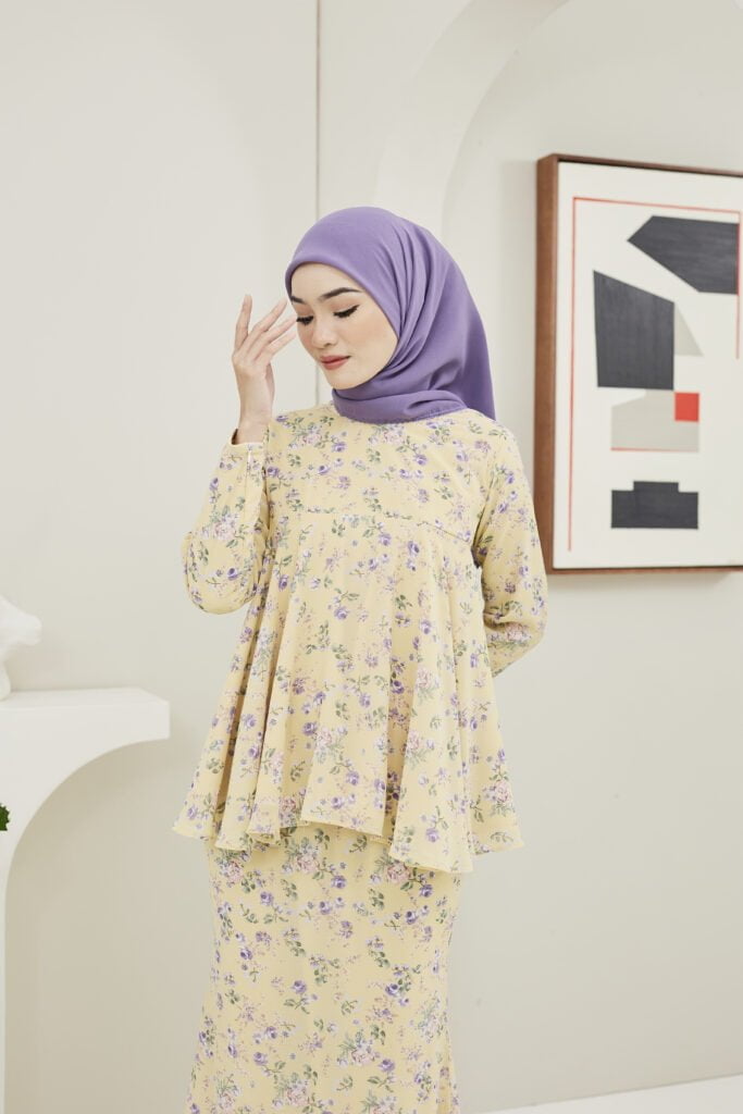 HEAXABELL – MOLLY DOLL KURUNG