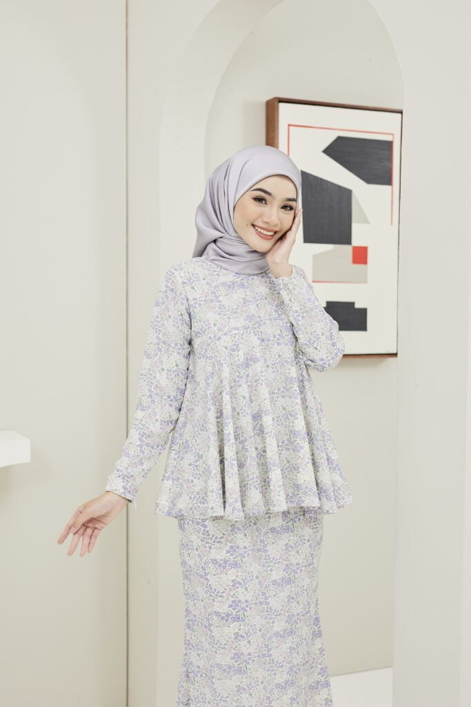 HEAXABELL – MOLLY DOLL KURUNG