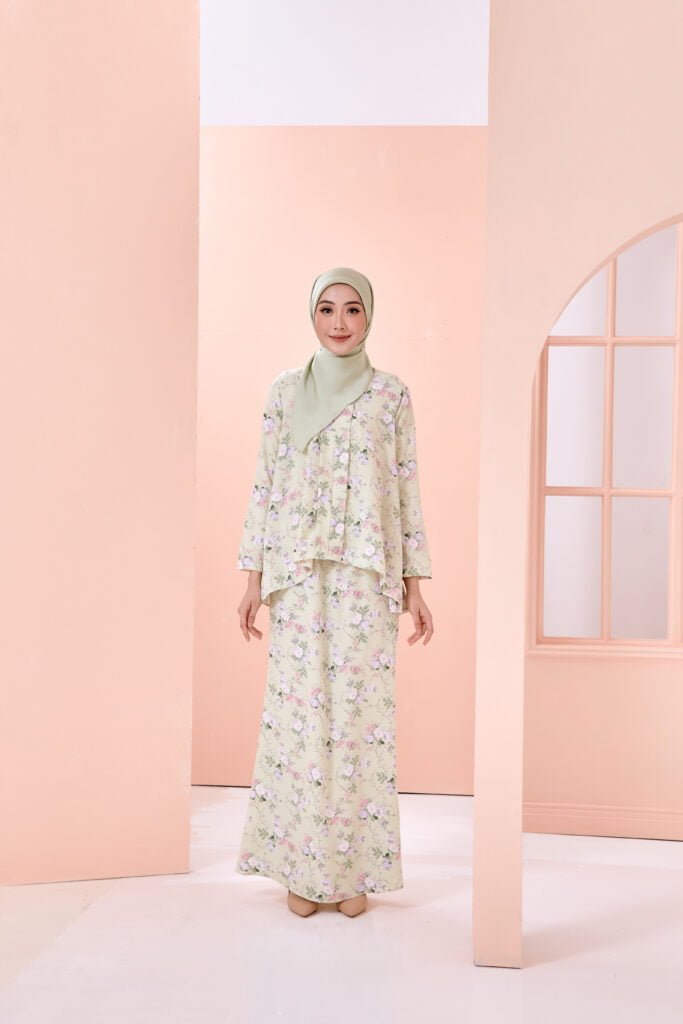 VERA KEBAYA FISHTAIL
