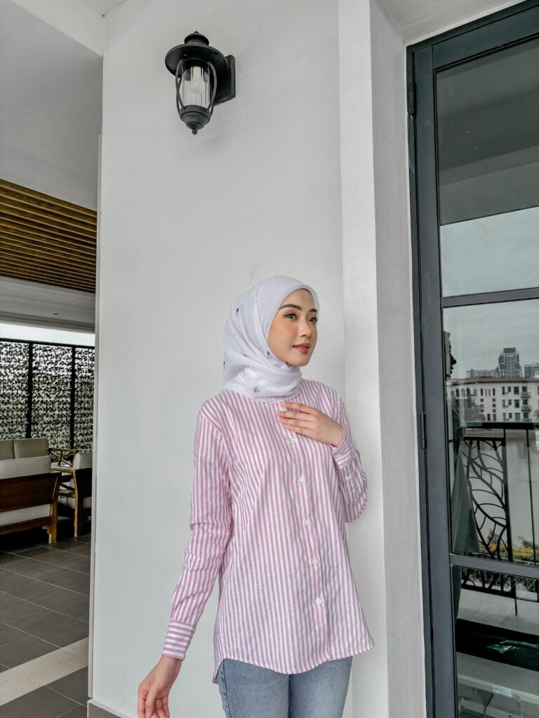 HEAXABELL – TABBY STRIPE SHIRT