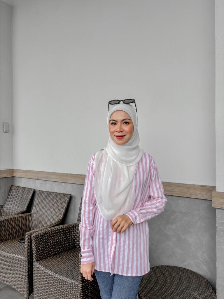 HEAXABELL – TABBY STRIPE SHIRT