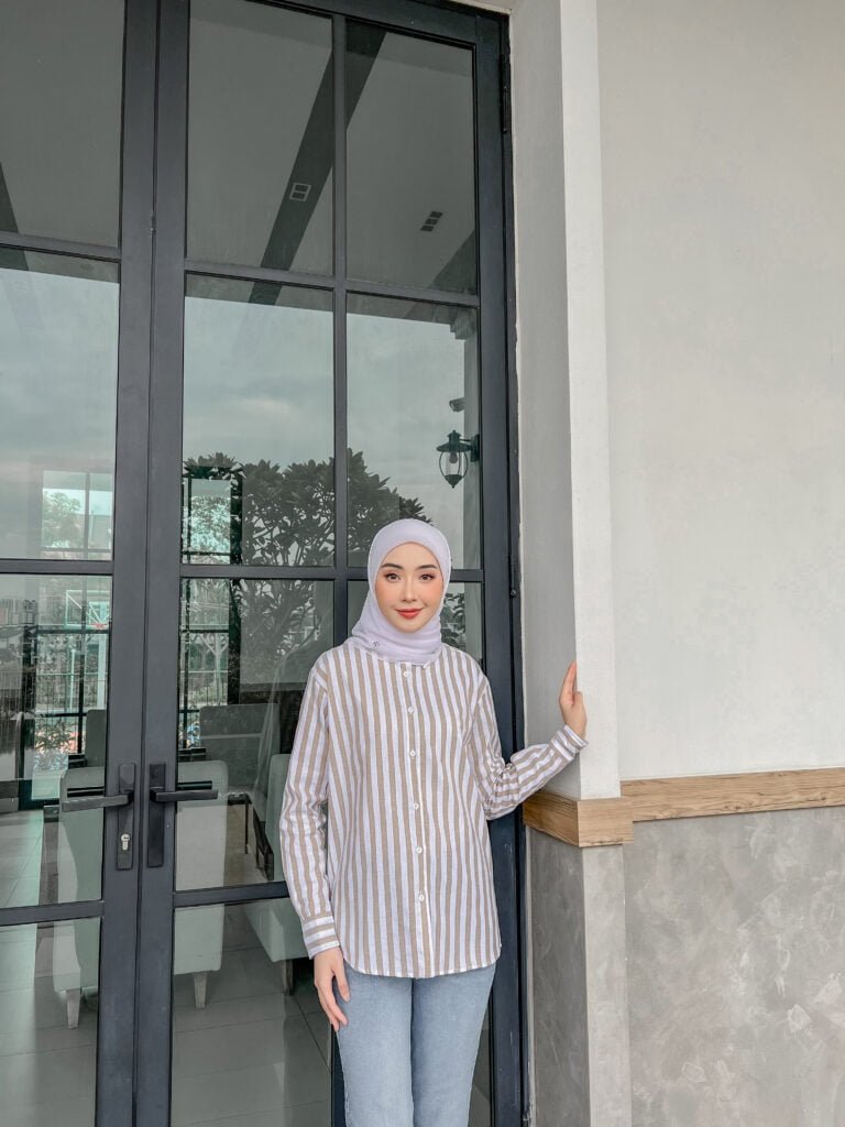 HEAXABELL – TABBY STRIPE SHIRT