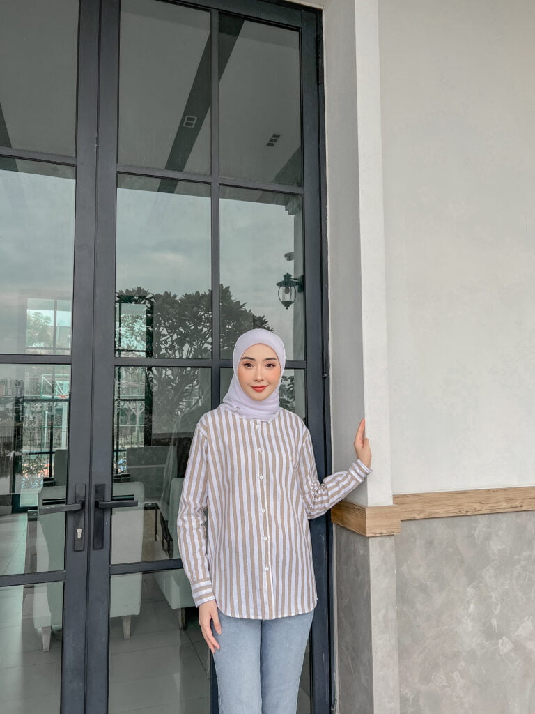 HEAXABELL – TABBY STRIPE SHIRT