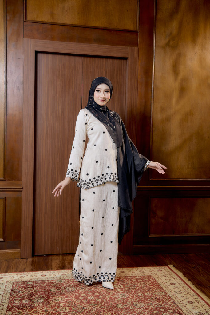HEAXABELL – WHIMSICAL MINI KURUNG