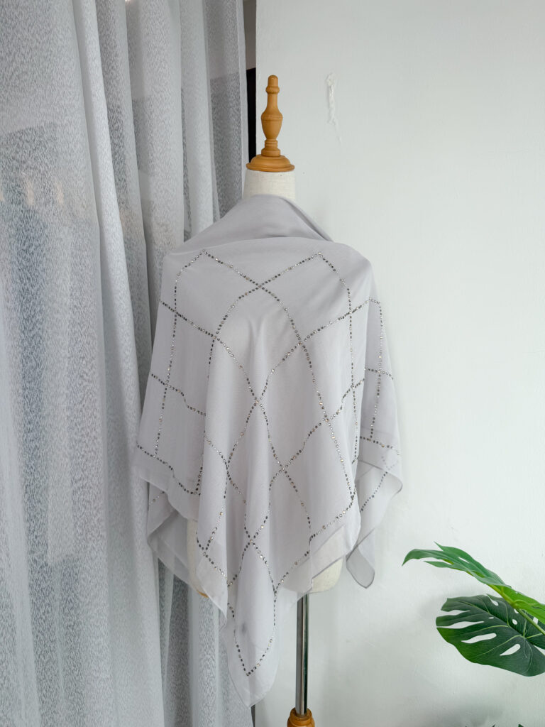 HEAXABELL – ( AS IS) CRYSTELLEA DIAMOND SQUARE